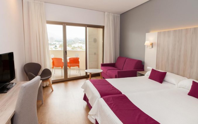 Slaapkamer van hotel Albir Playa in Alicante